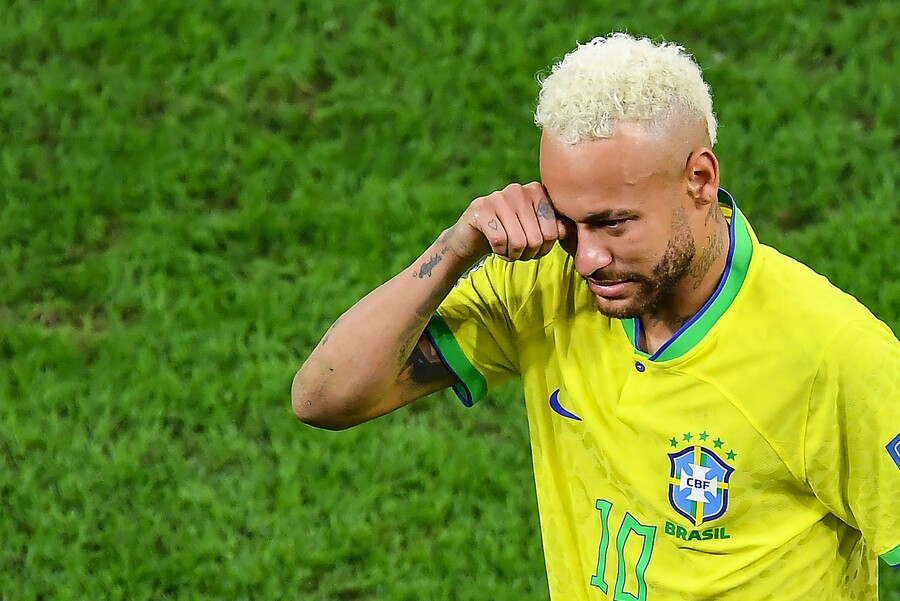 El desgarrador llanto de Neymar tras fracasar otra vez con Brasil