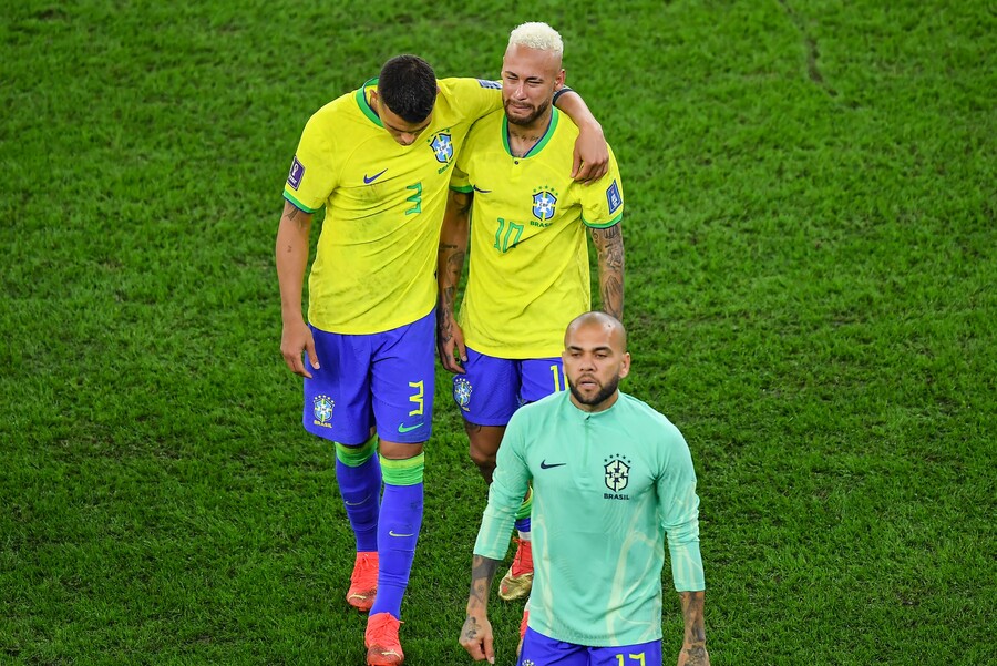 El desgarrador llanto de Neymar tras fracasar otra vez con Brasil