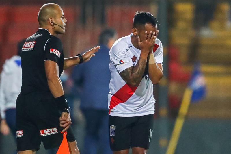 Ronald de La Fuente jugador de Curicó Unido.