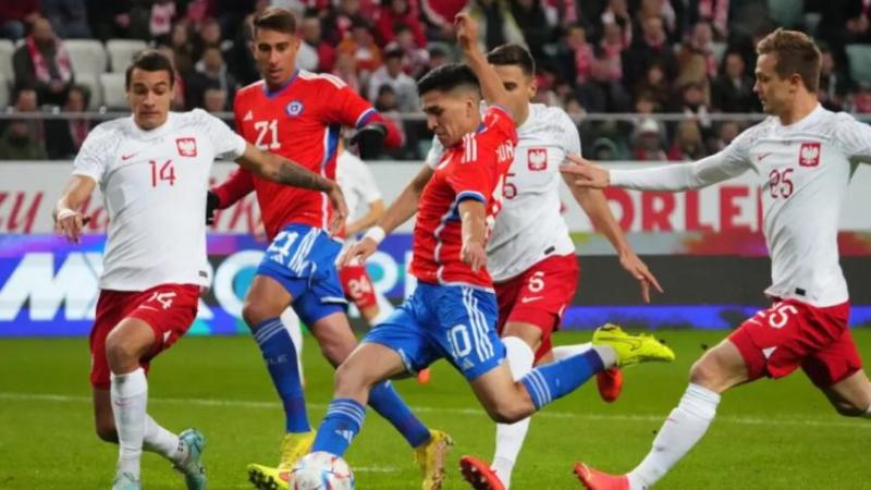 La Roja se medirá con Eslovaquia este domingo.