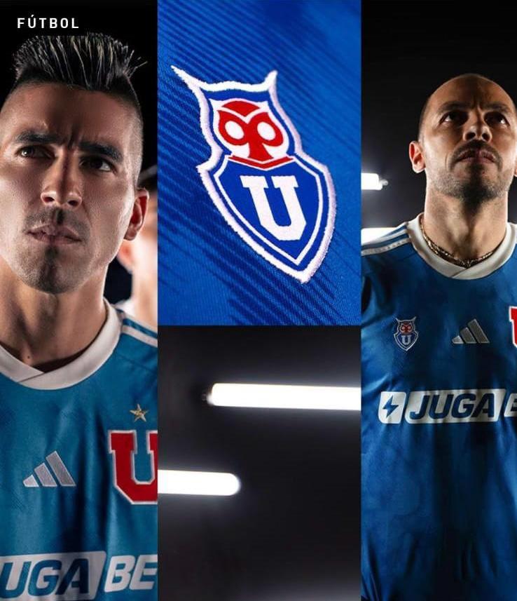 Leandro Fernández y Marcelo Díaz lucen la nueva camiseta de U de Chile. / Foto: Twitter