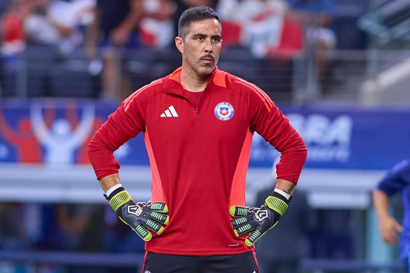 El Reclamo De Claudio Bravo Que Se Hizo Viral: “nuestro Capitán”