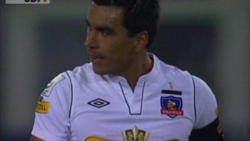 Esteban Paredes negocia su continuidad en Colo Colo