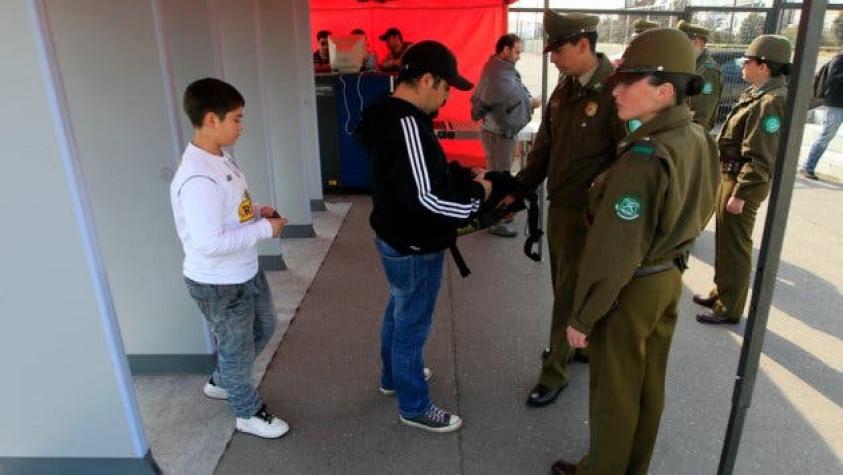 Colo Colo juega bajo fuertes medidas de seguridad