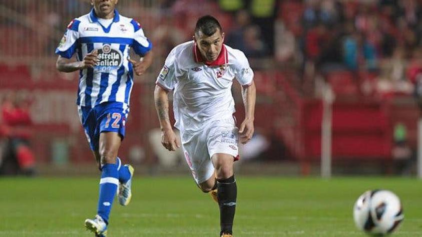 Medel marcó dos goles en triunfo del Sevilla