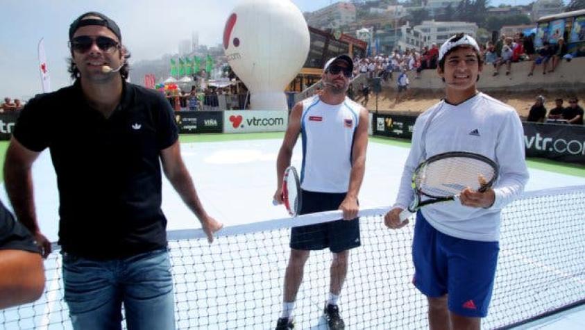 González y Massú llevaron el tenis a la playa