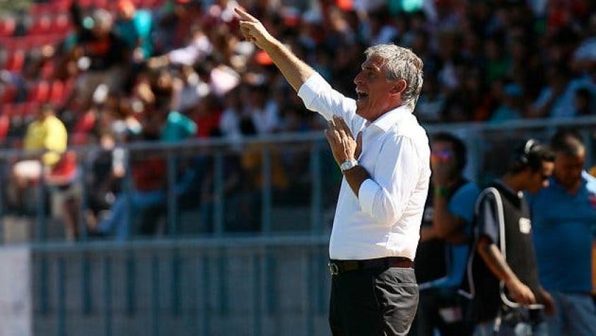 Colo Colo estudia nombres para reemplazar a Omar Labruna