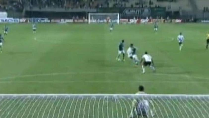 Jorge Valdivia sorprende con exitosa jugada