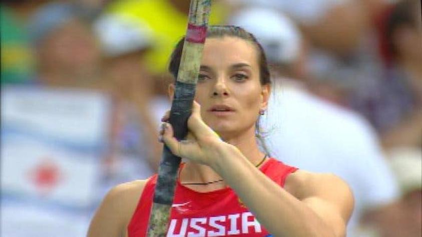 Yelena Isinbayeva podría aplazar su retiro