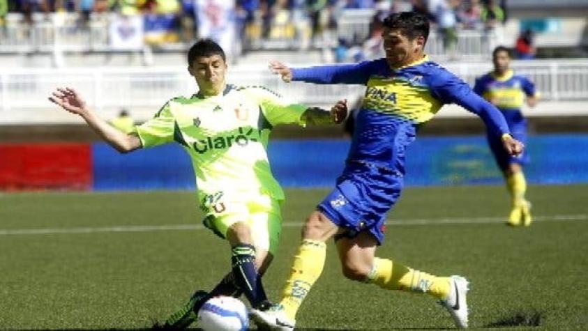 La "U" cayó 2-1 frente a Everton
