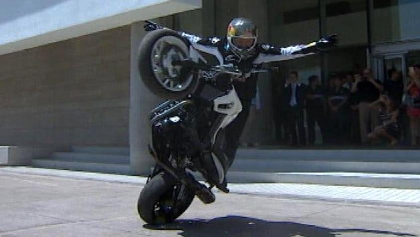 Destacado motociclista realizará exhibición este sábado en San Felipe