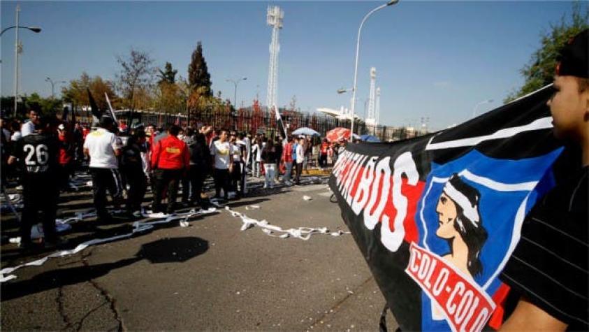 Los vínculos entre dirigentes y barristas que han puesto a Colo Colo bajo la lupa