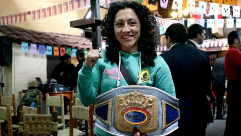 “Crespita” Rodríguez: La boxeadora chilena que en 4 años acumula 2 títulos mundiales