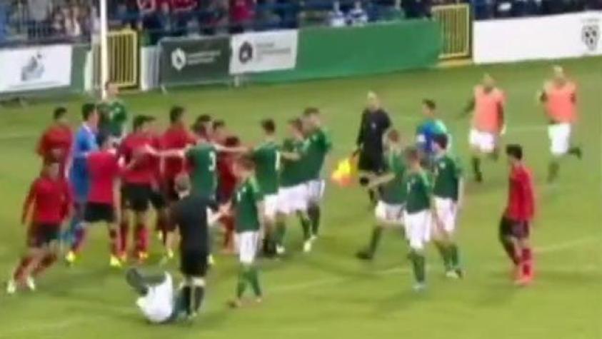 [VIDEO] Fuerte pelea entre selecciones Sub 20 de México e Irlanda del Norte