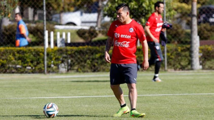 Técnico del Inter vuelve a alabar a Gary Medel: "Es un jugador maravilloso"