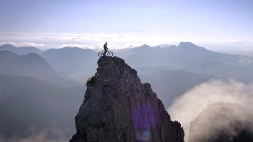 [VIDEO] Esta la aventura del ciclista Danny Macaskill en Escocia