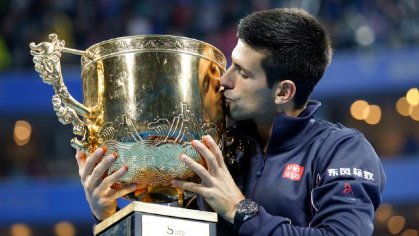 Djokovic gana por quinta vez en Pekín al destronar a Berdych