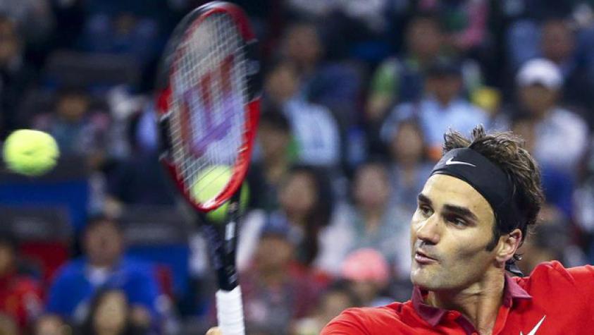 Federer se impone a Djokovic y jugará la final ante Simon