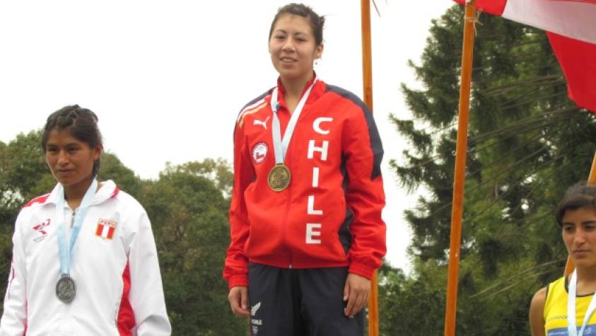 Giselle Álvarez le dio el oro a Chile en los 10 mil metros del Sudamericano sub23
