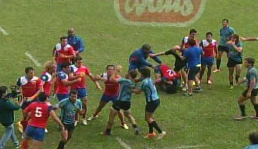 [T13] Campeonato de rugby terminó a los golpes