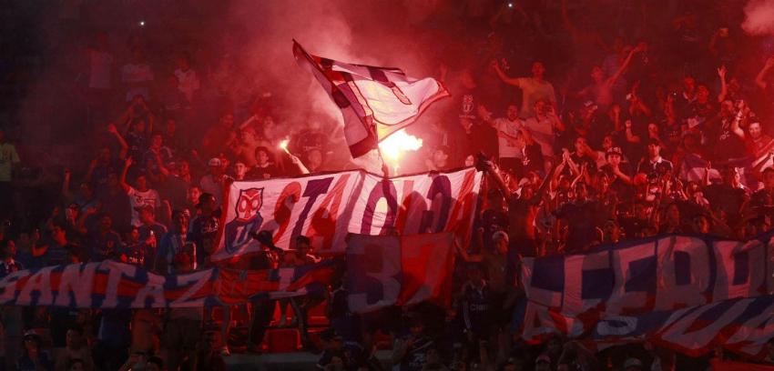 La U llama a sus hinchas a "comportarse" en partido ante Emelec