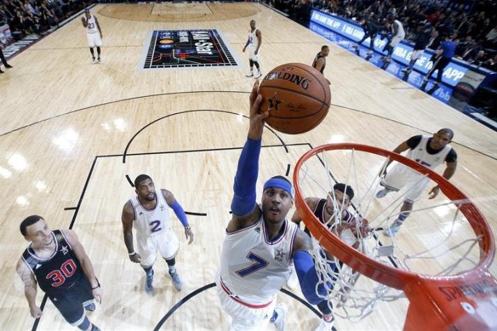 Carmelo Anthony se despide de la temporada de la NBA por lesión de rodilla