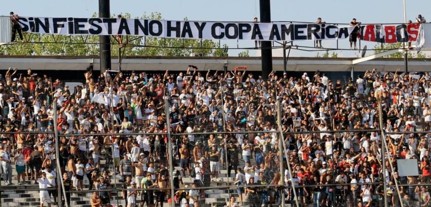 [FOTO] El polémico lienzo con que la "Garra Blanca" amenaza la Copa América