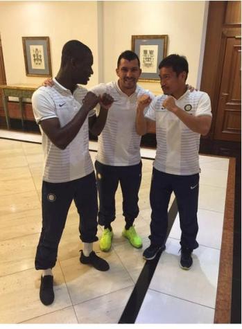 Gary Medel se toma con humor la "Pelea Del Siglo" y publica ingeniosa fotografía