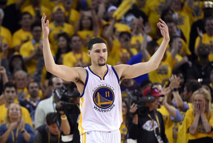Warriors da el primer golpe en la final de la NBA