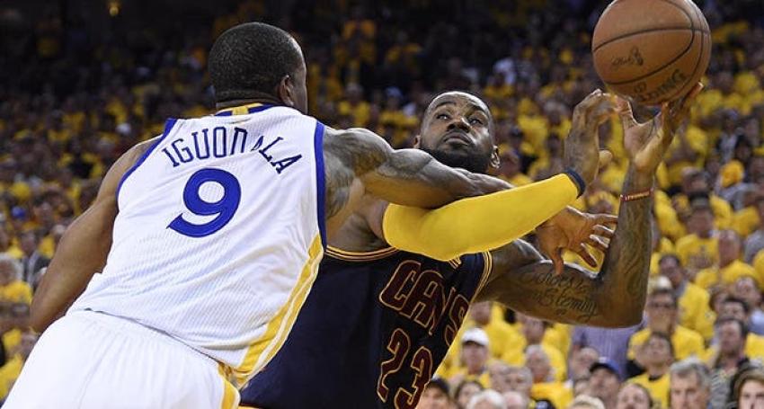 NBA reconoce errores arbitrales en segundo partido de las finales