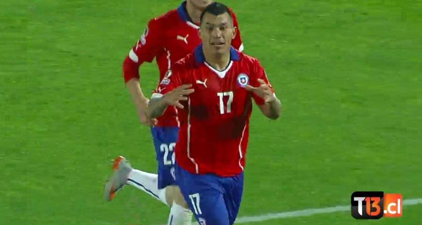 [VIDEO] El emocionante gesto del "Pitbull" Medel para celebrar su gol