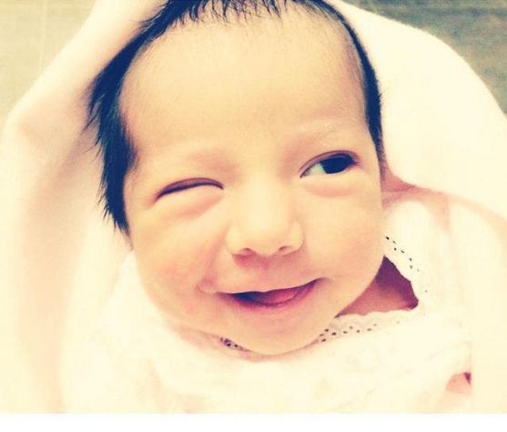 "Con 'chispeza' hasta cuando duerme": El tierno video de su hija que compartió Gary Medel