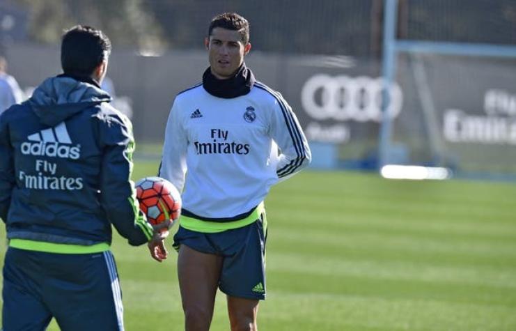 Cristiano Ronaldo le obsequia una isla griega como regalo de boda a representante Jorge Mendes