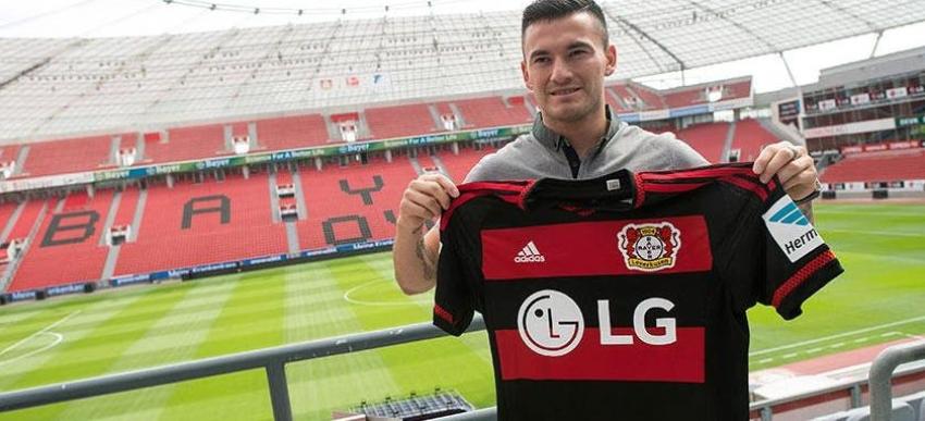 Charles Aránguiz será operado el próximo martes en Suiza y comenzará recuperación