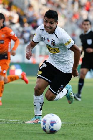 Cádiz hace oficial arribo de volante de Colo Colo por dos temporadas