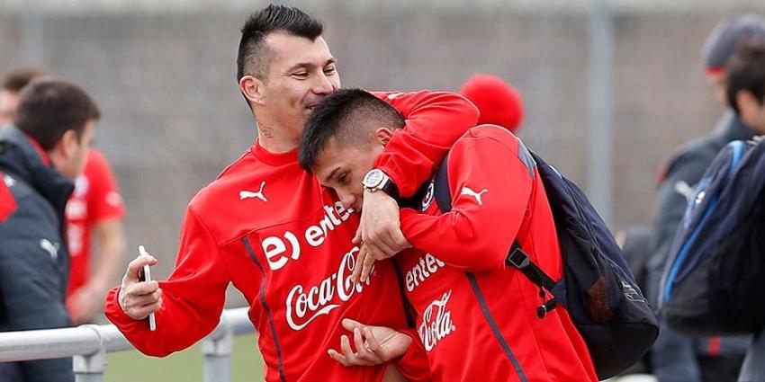 La "Roja" se completa con el arribo de Medel, Fernández y Pinilla