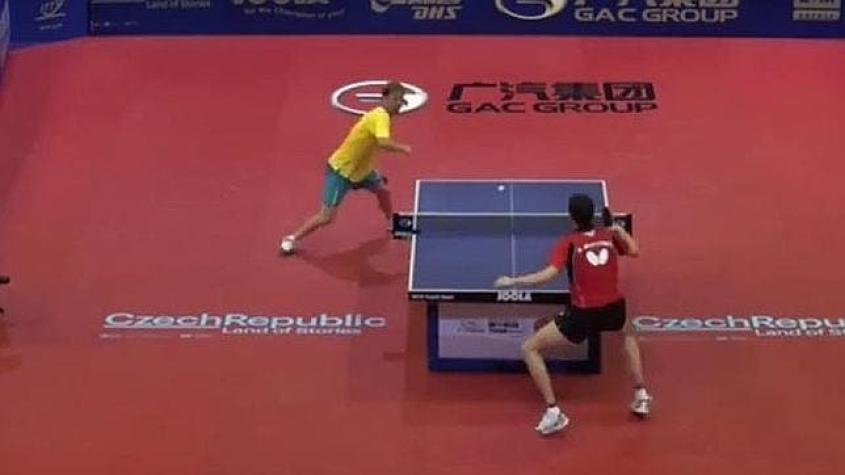 El impresionante punto del tenis de mesa que saca aplausos mundiales