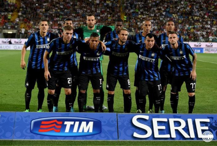 [VIDEO] Así fue el arribo de Gary Medel al aeropuerto