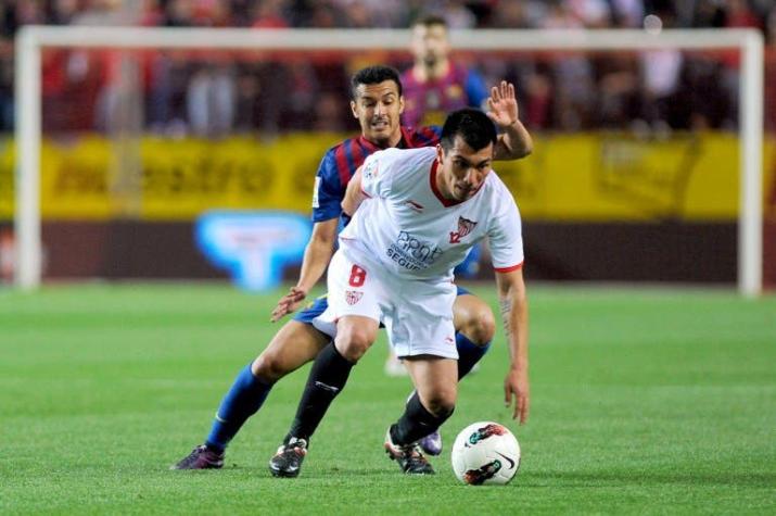 Medios españoles aseguran que el Sevilla irá por el retorno de Gary Medel