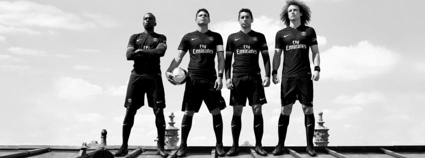 [VIDEO] ¿Qué tal? PSG presentó su nueva camiseta negra