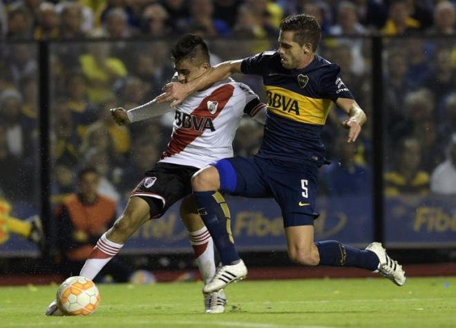 Boca vence a River en el gran clásico del fútbol argentino