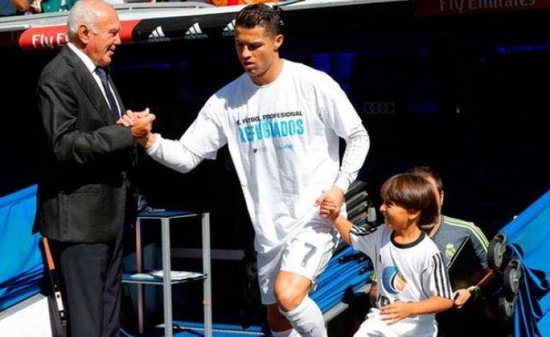 [VIDEO] El conmovedor gesto de Cristiano Ronaldo con el niño sirio golpeado por camarógrafa