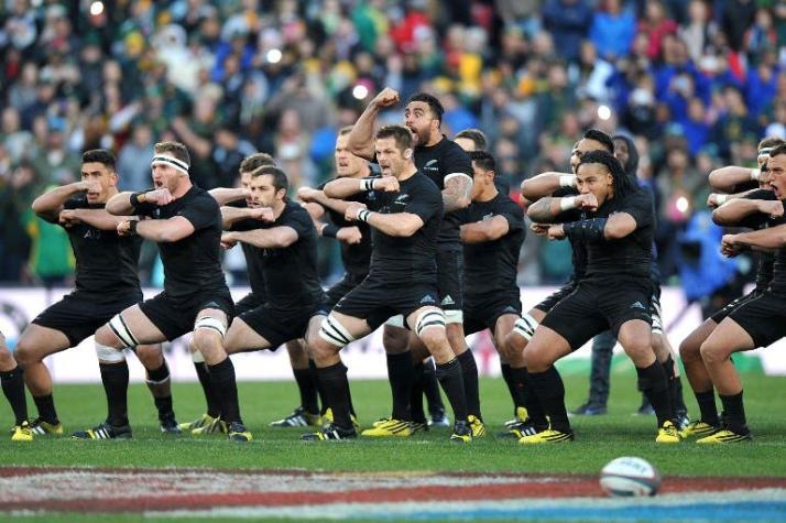 [VIDEO] El intimidante "Haka" de los All Blacks en la semifinal del mundial de rugby