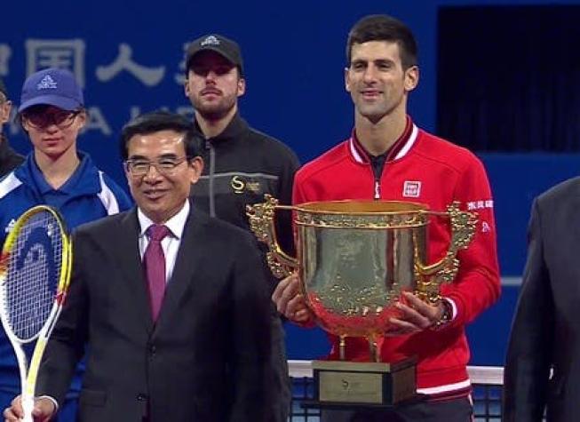 Djokovic arrolla a Nadal en la final y es campeón en Beijing