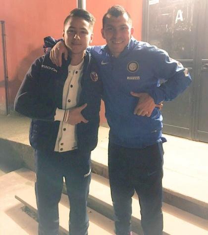 Gary Medel y Erick Pulgar, dos ex "cruzados" comparten en Italia