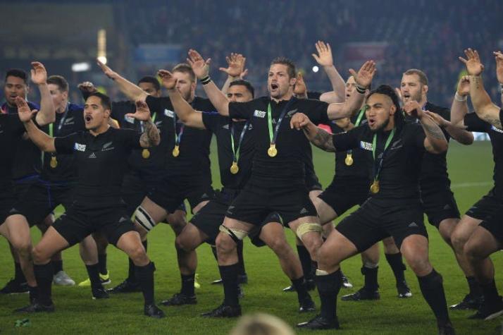 ¡El "haka" del campeón"! All Blacks celebran la obtención del título en el mundial de rugby