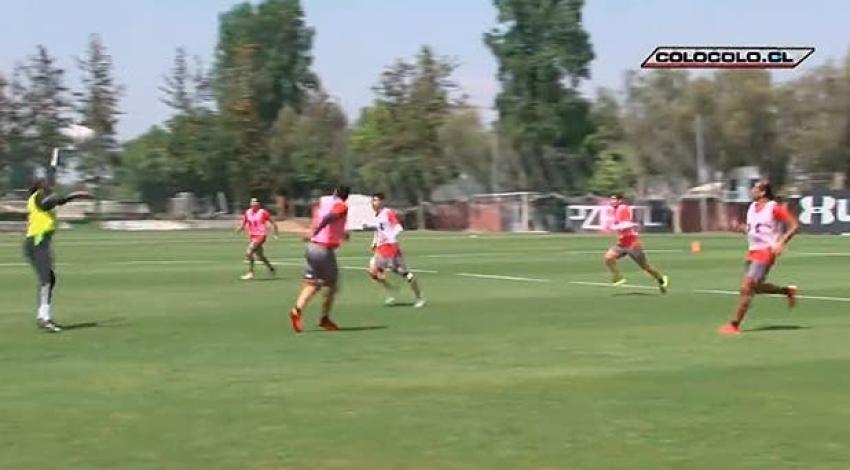 Esteban Paredes se reintegra a Colo Colo y sorprende con golazo en práctica
