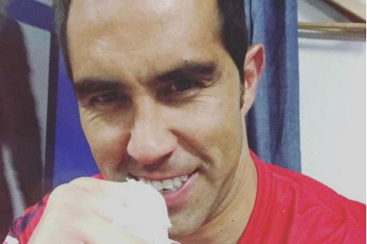 [FOTO] Bravo comparte en redes sociales su alegría tras ser figura en el "Clásico"