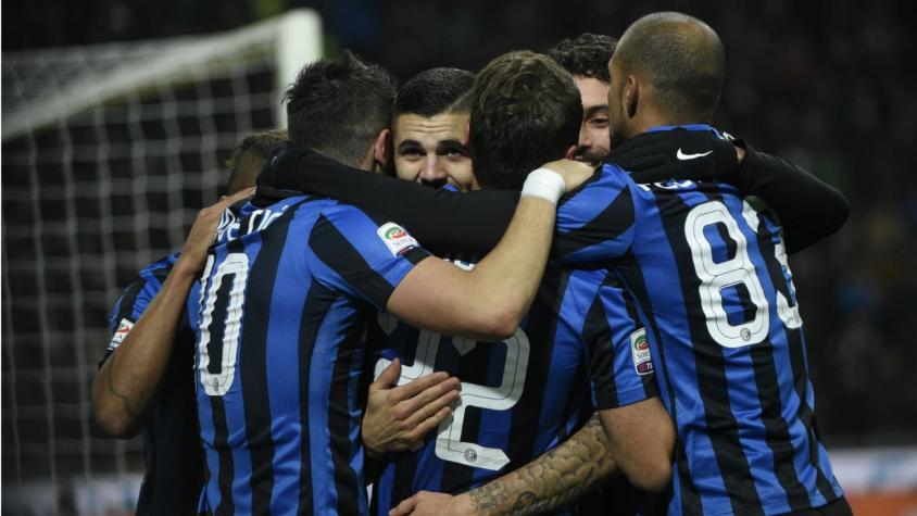 Gary Medel ve goleada de Inter sobre Frosinone desde la banca