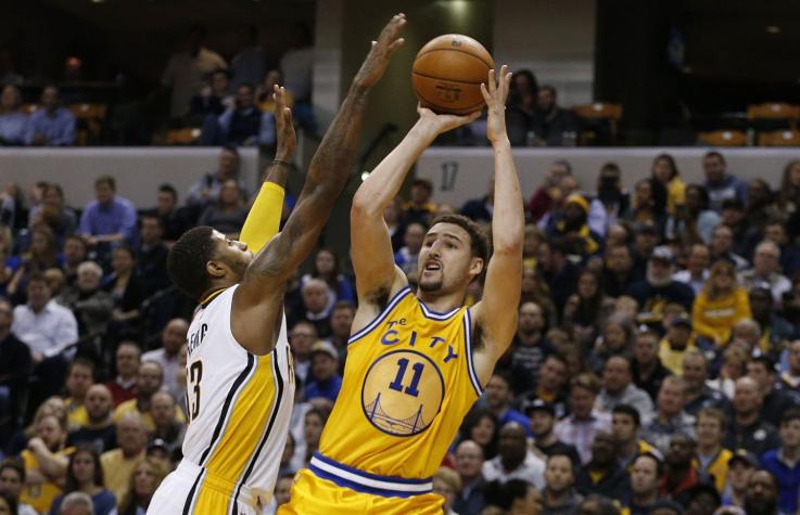 Warriors siguen invictos y LeBron encendido en la NBA